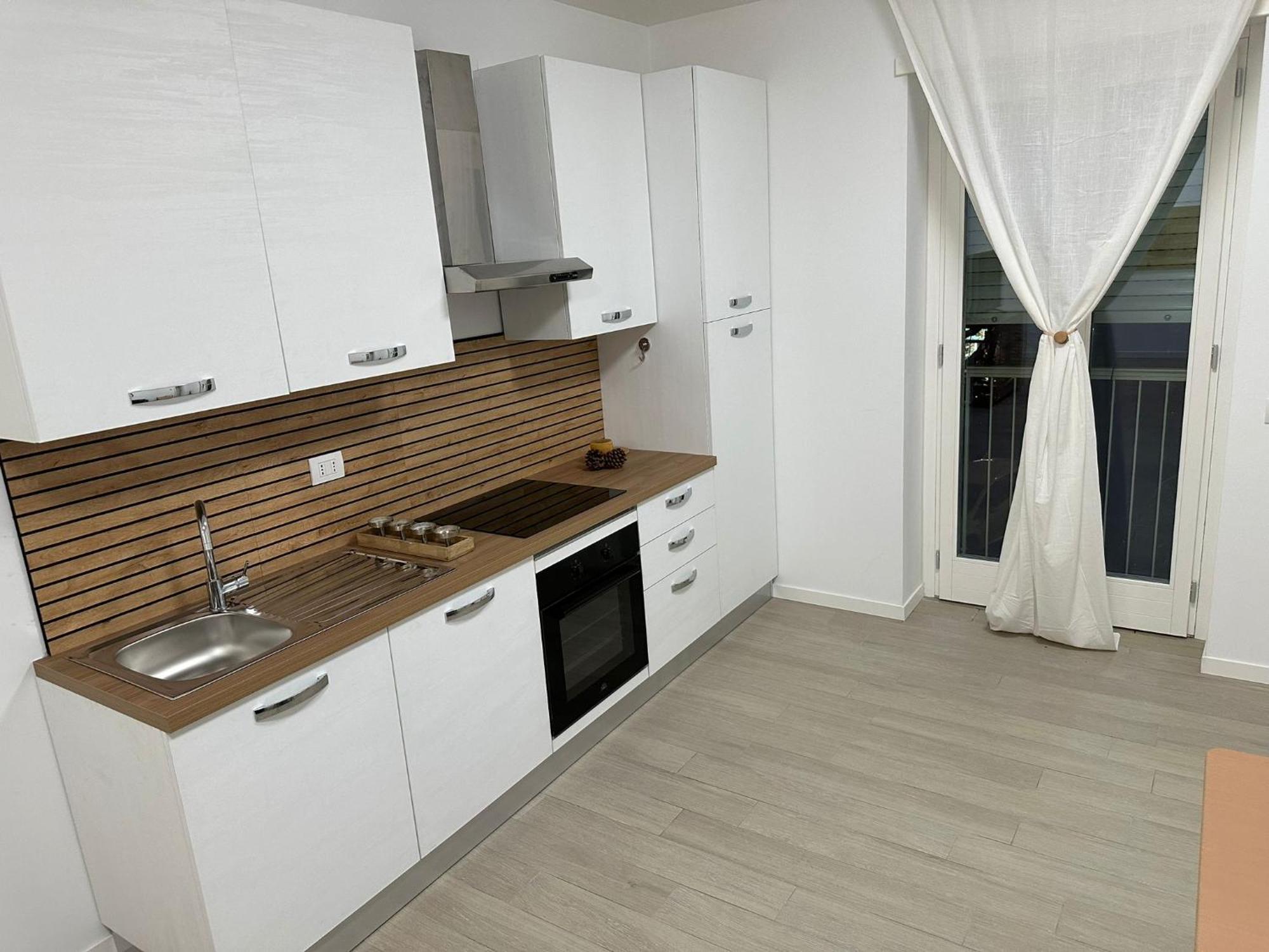 לקו Casa Ideale Tim Appartmanti Moderni Vicina Al Centro מראה חיצוני תמונה