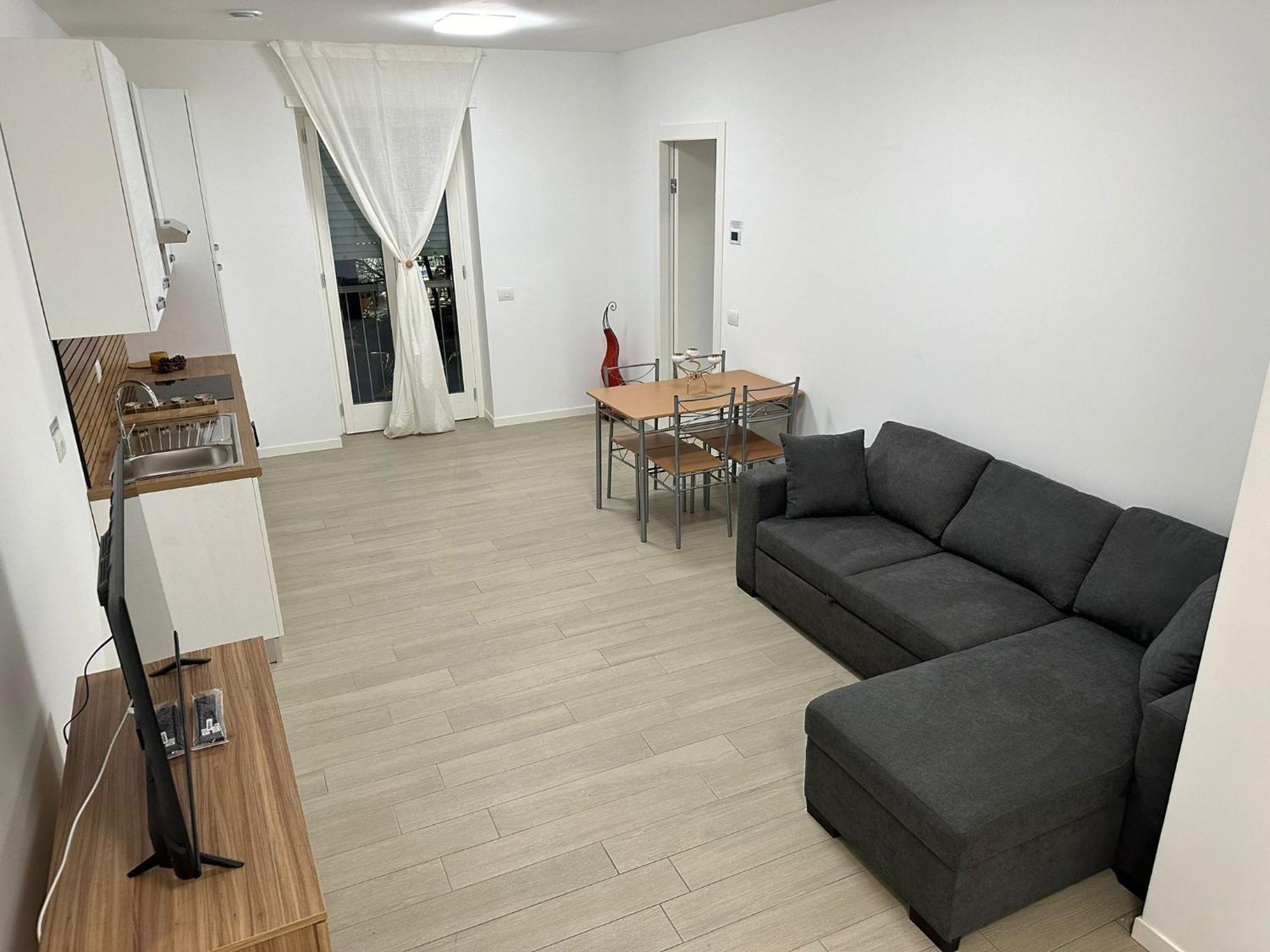 לקו Casa Ideale Tim Appartmanti Moderni Vicina Al Centro מראה חיצוני תמונה